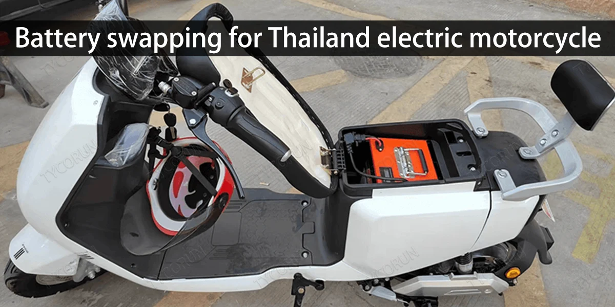 Remplacement de la batterie d'une moto électrique thaïlandaise