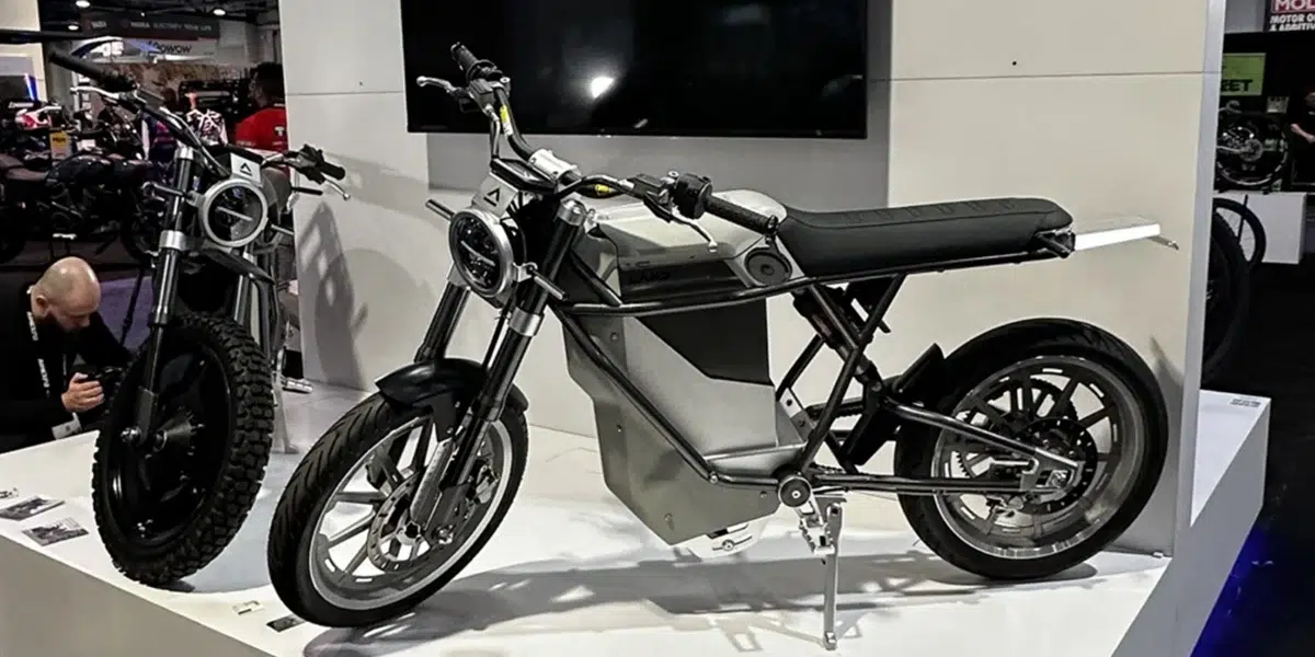 LAND Moto motorcycle